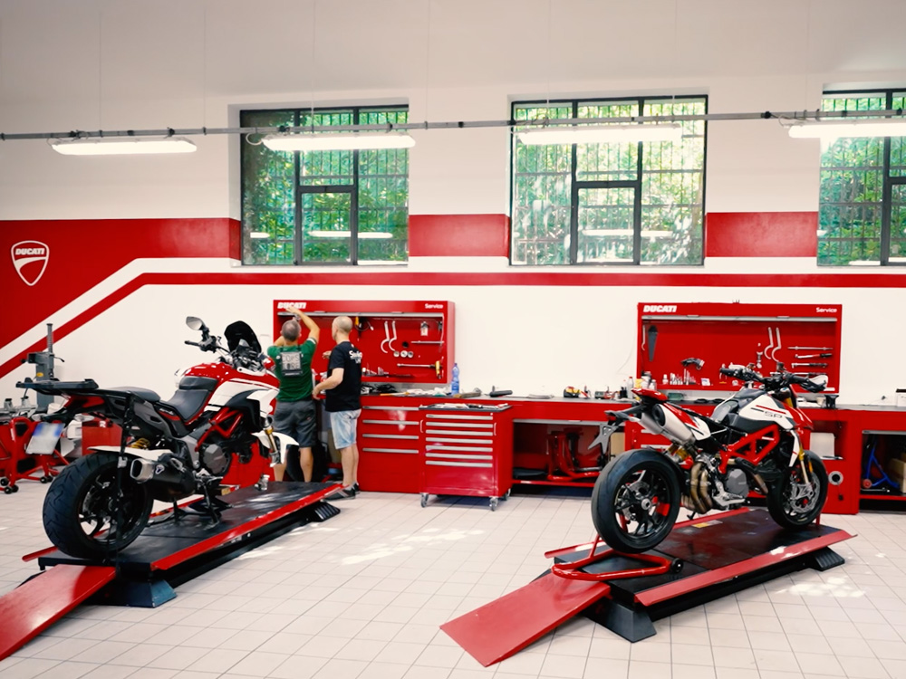 DUCATI-3