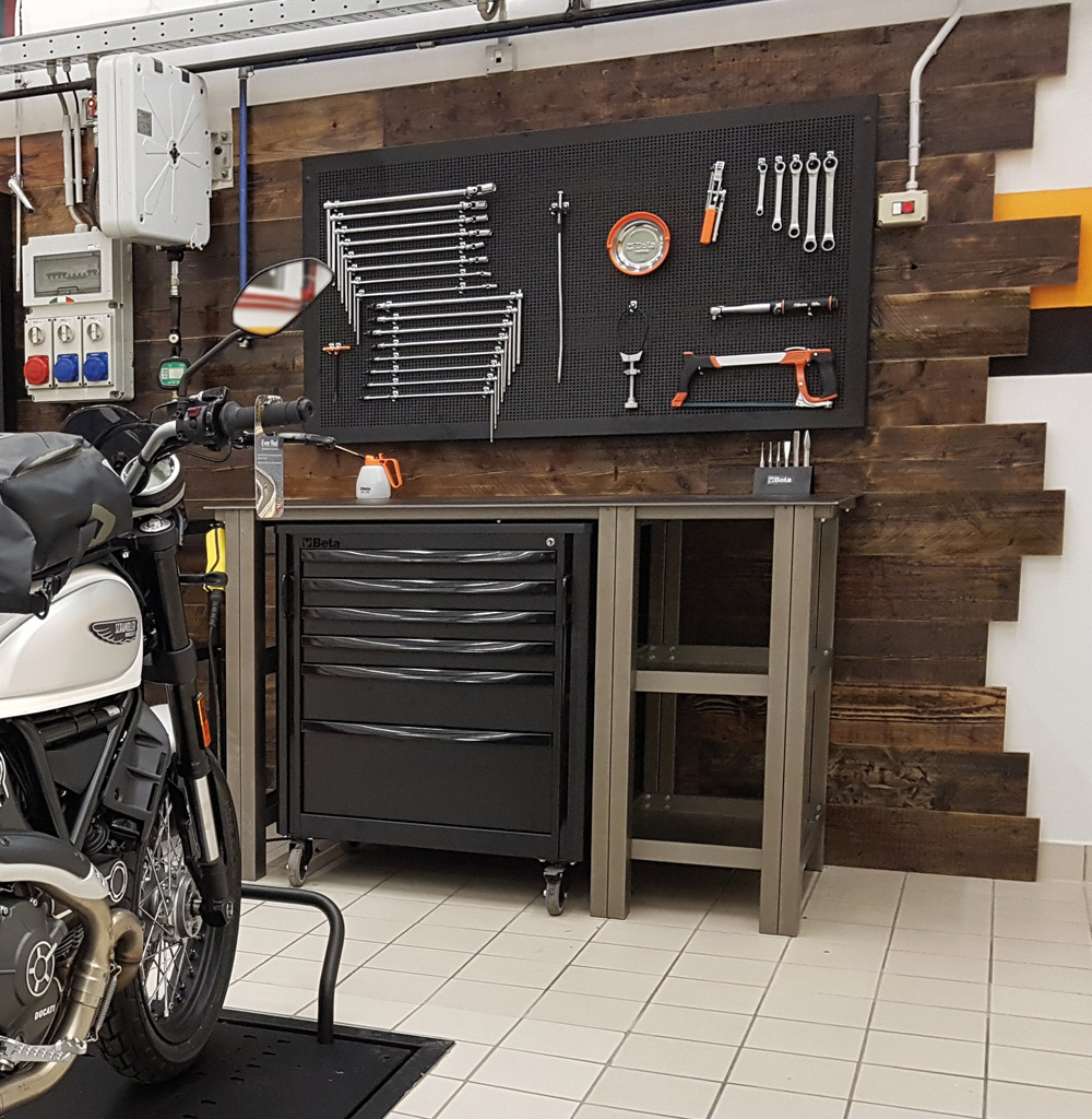 Ducati_Scrambler_Camp_00.jpg